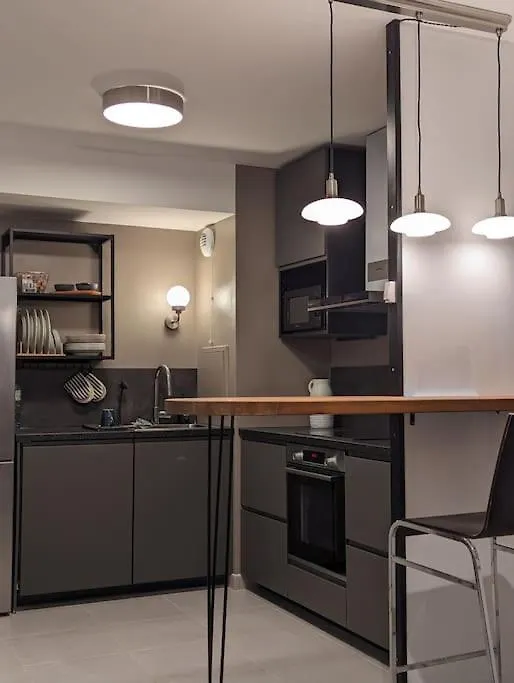 Neuf T2 40M2 Tout Equipe,Parking,Paris 20' Orly 15' Wifi Netflix Metro 14 Cachan 0*,